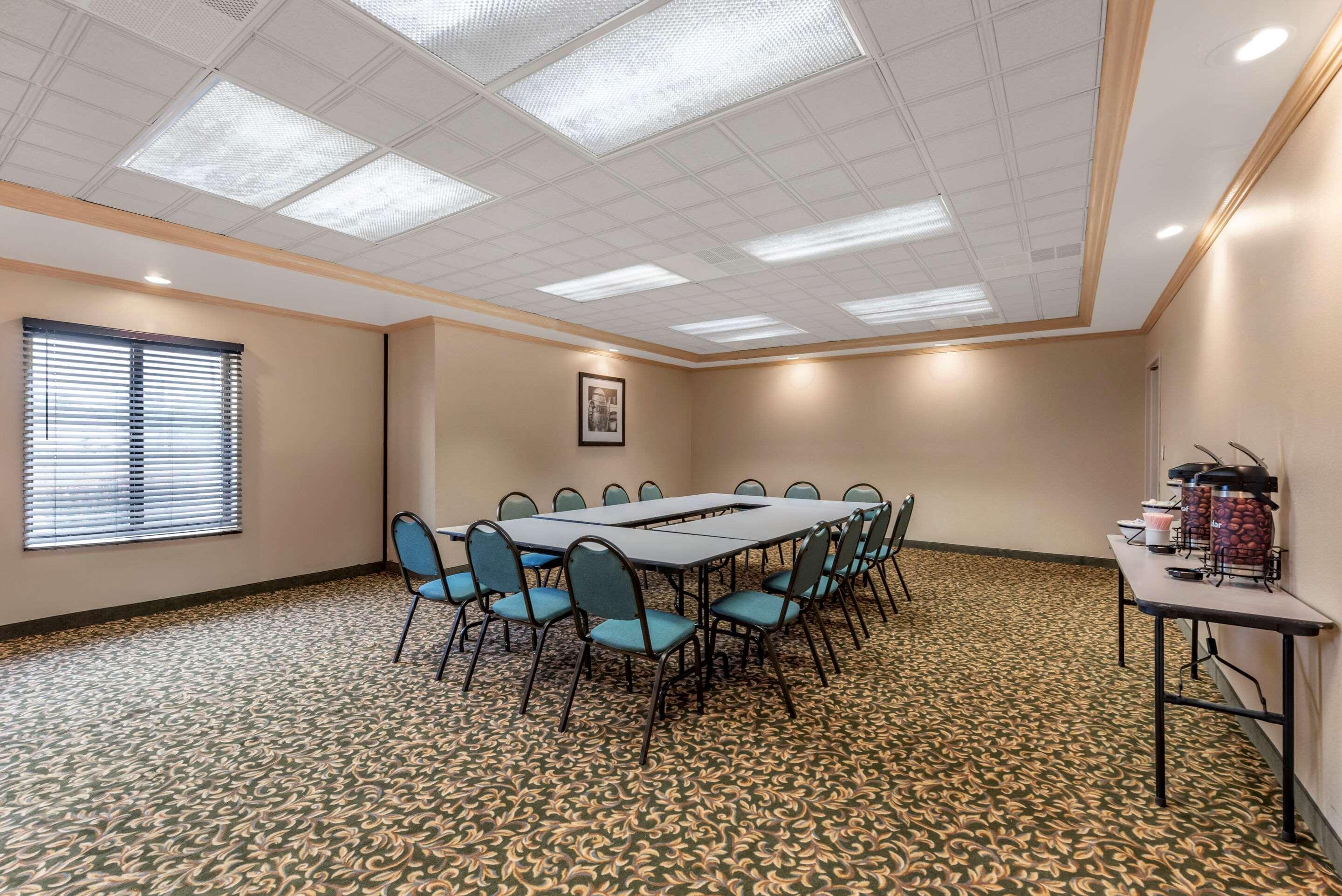 Comfort Inn&Suites Warsaw Zewnętrze zdjęcie